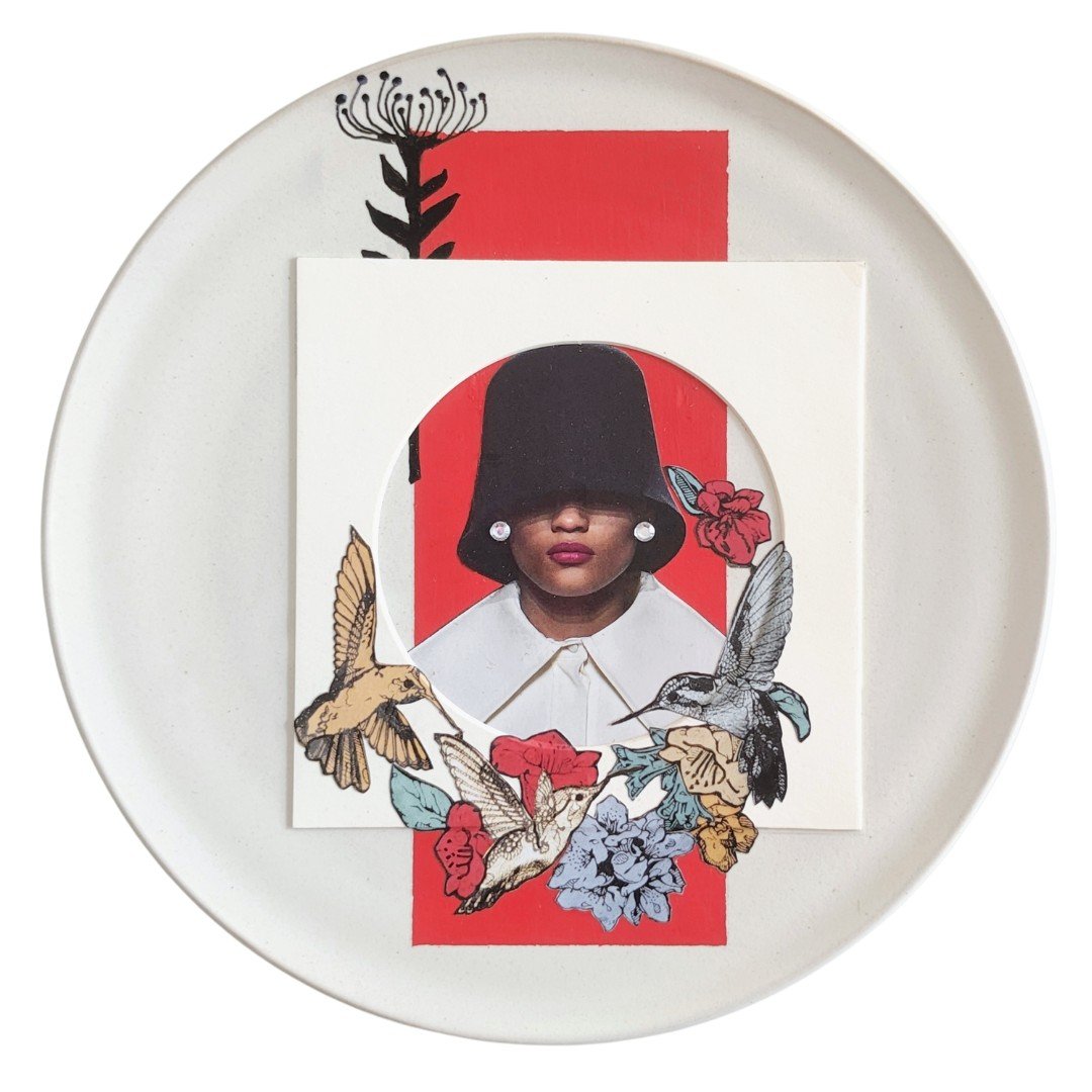 Prato de Porcelena Pintado a mão pela artista Bel Miller